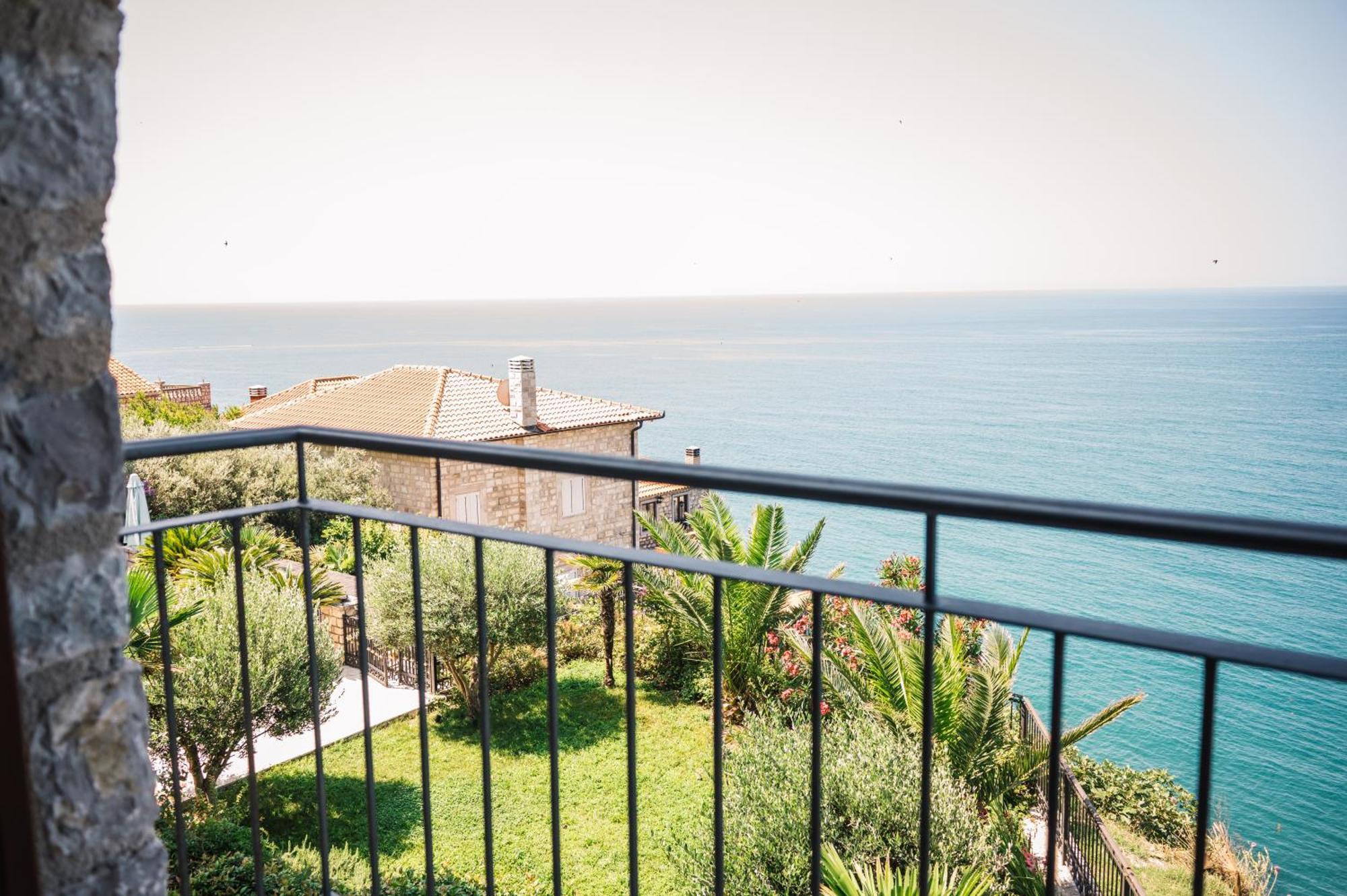 Hotel Pirate Old Town Ulcinj Exterior foto